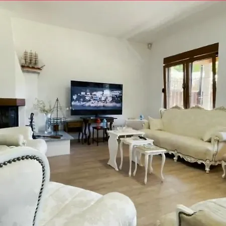 Dalia House *